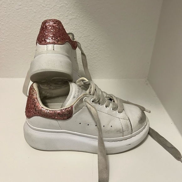 Alexander McQueen pink glitter sneakers - Picture 1 of 7